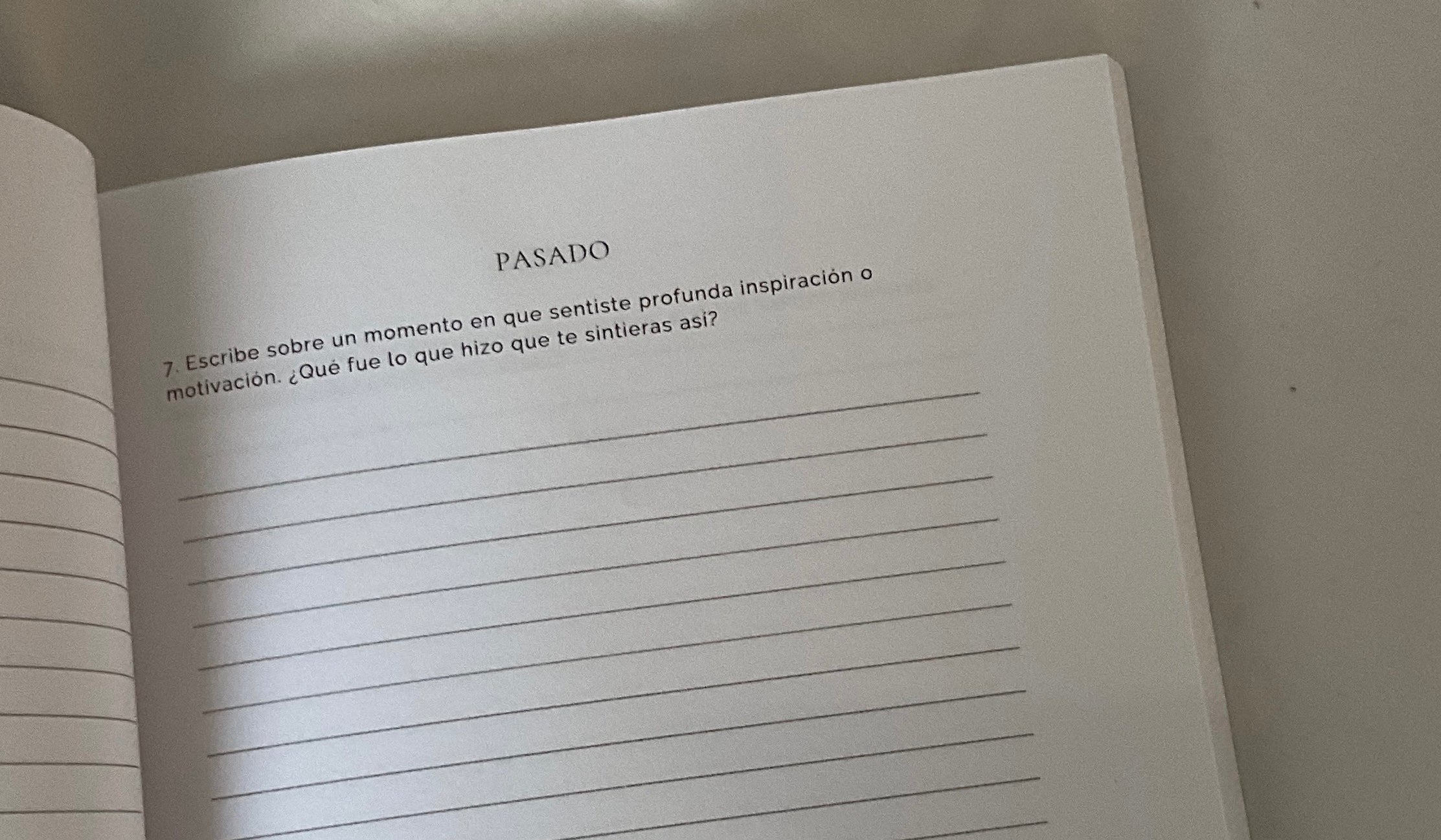 ¡Descubre el Poder del Journaling! Tu viaje hacia el autoconocimiento a través de la escritura
